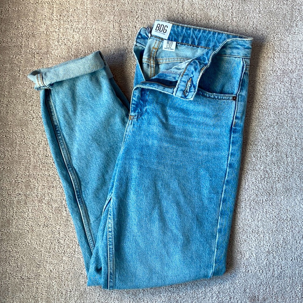 Urban Outfitters - BDG Mom Jeans